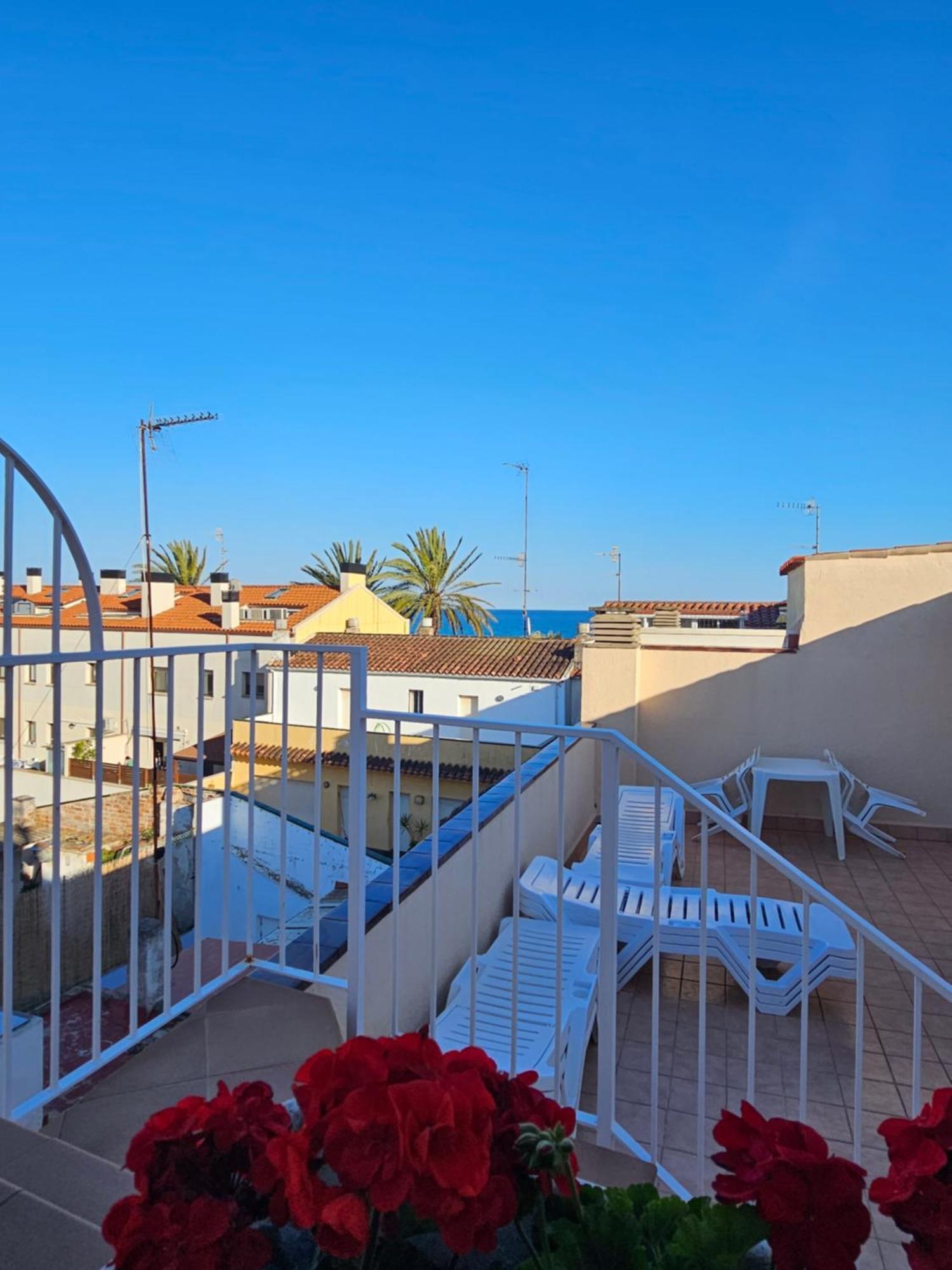 Hotel Blue Spot Malgrat de Mar Exterior photo