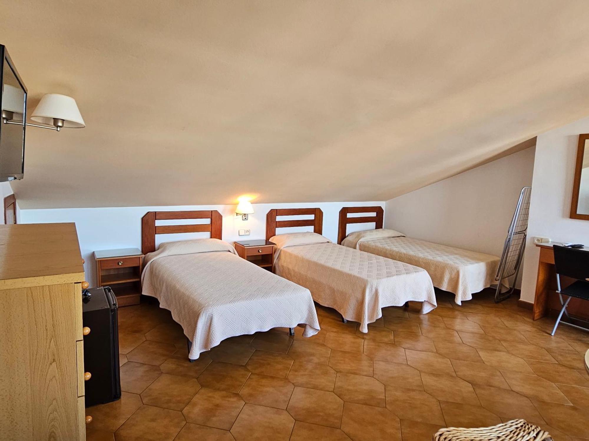 Hotel Blue Spot Malgrat de Mar Exterior photo